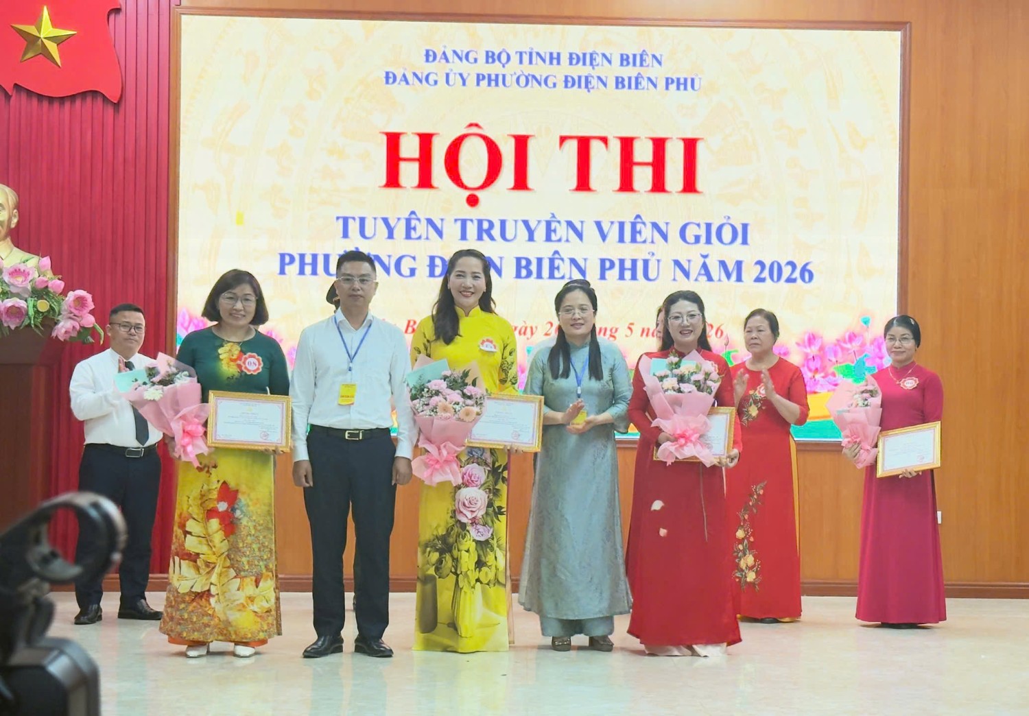 Ảnh 1/4 – TRÁCH NHIỆM CỦA NGƯỜI ĐẢNG VIÊN TRONG THỰC HIỆN NHIỆM VỤ ĐƯỢC GIAO