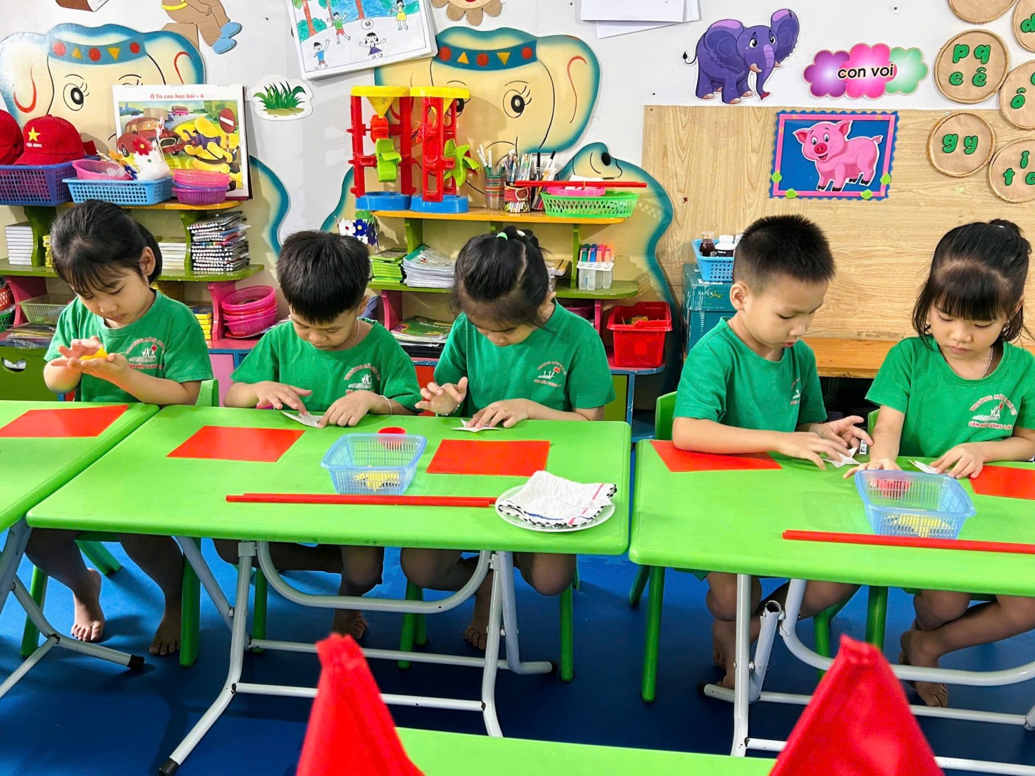 Ảnh 3/5 – TỰ HÀO THÁNG 5, CÁC BÉ LỚP MẪU GIÁO 5 - 6 TUỔI D4 TRƯỜNG MẦM NON 7/5 HƯỚNG VỀ CHIẾN THẮNG ĐIỆN BIÊN PHỦ