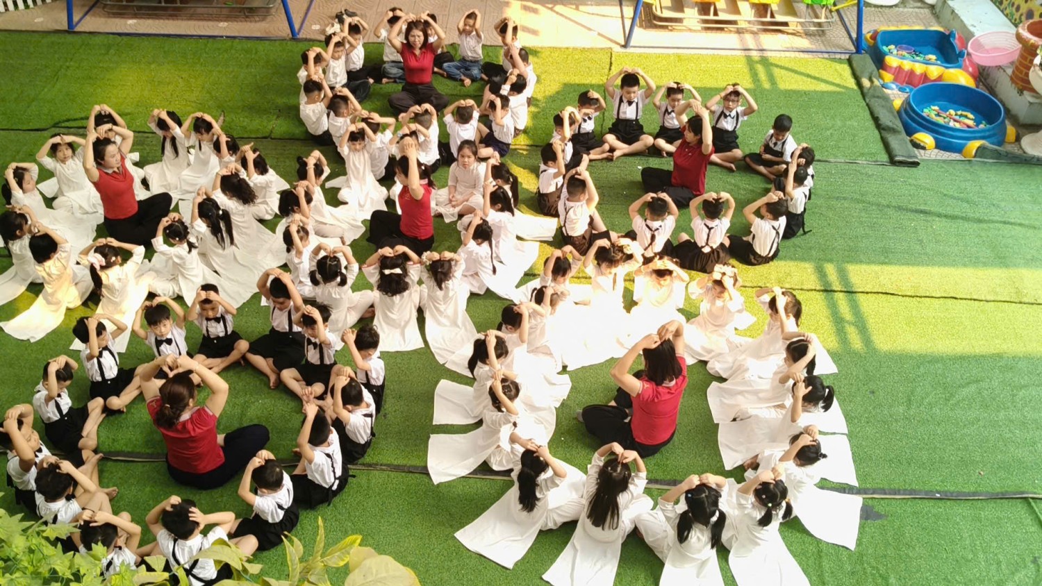 Ảnh 16/16 – MỘT CHUYẾN ĐÒ SANG SÔNG