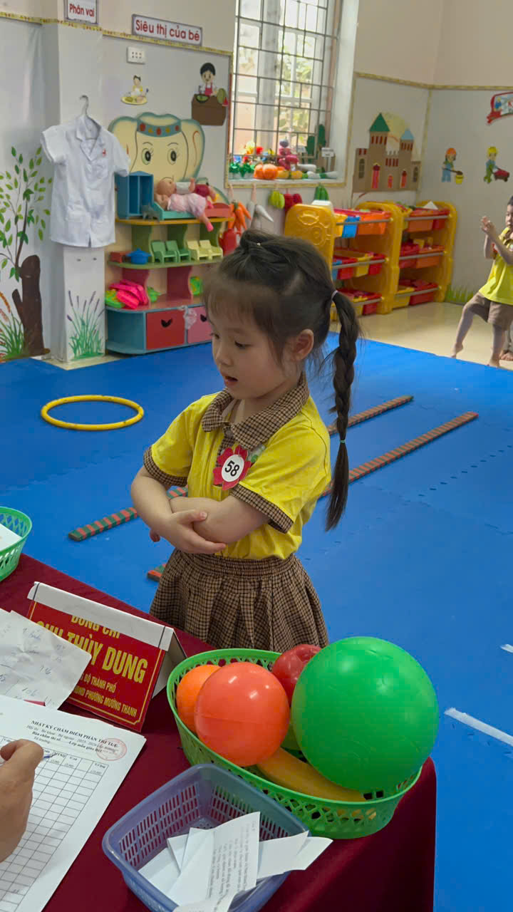 Ảnh 5/13 – TRƯỜNG MẦM NON HOA HỒNG TƯNG BỪNG TỔ CHỨC HỘI THI “BÉ KHỎE – BÉ NGOAN” NĂM HỌC 2025 – 2026