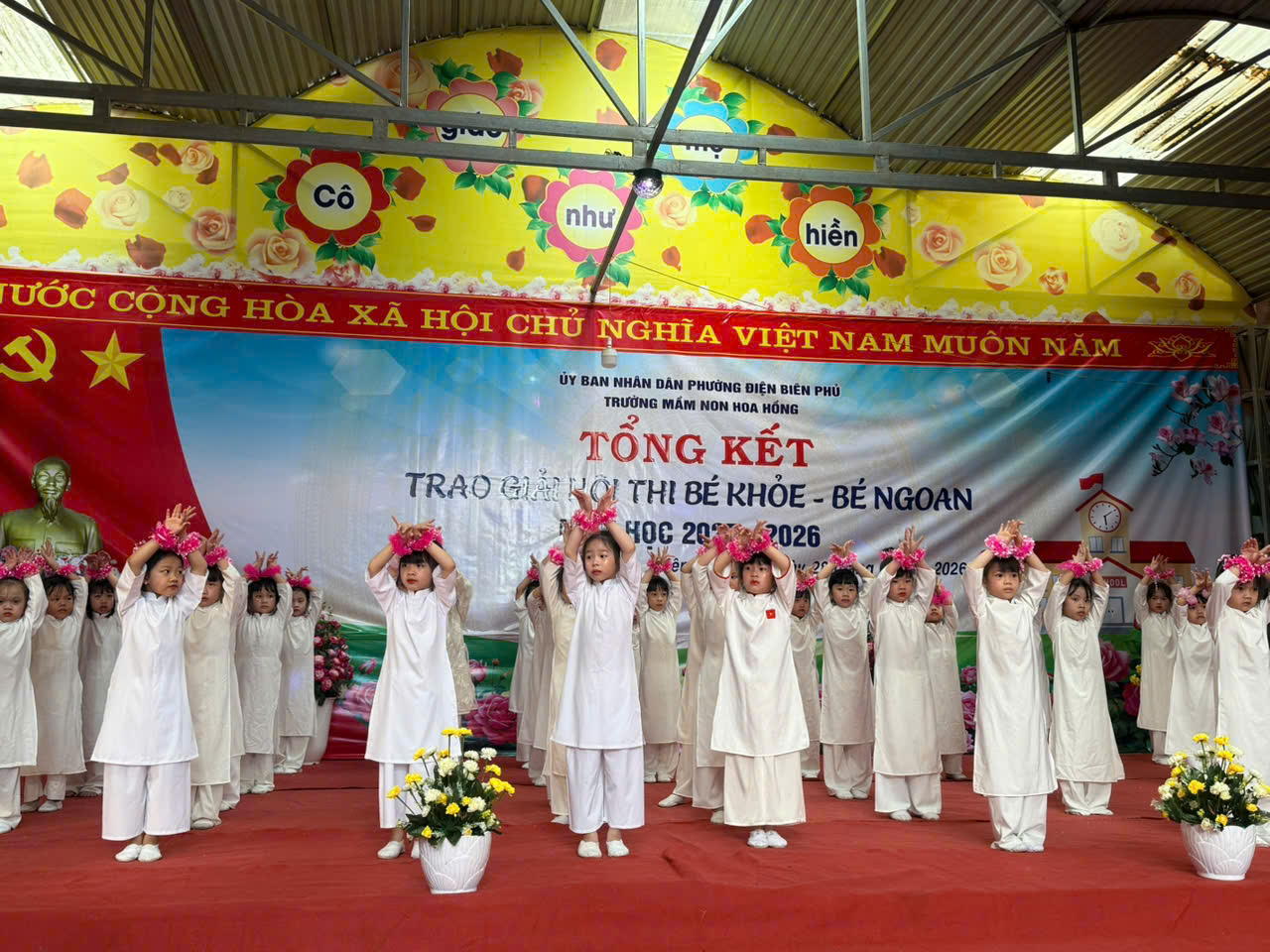 Ảnh 8/17 – Xúc cảm người lái đò trường Mầm non Hoa Hồng khi “ Một chuyến đò sang sông” năm học 2025 – 2026