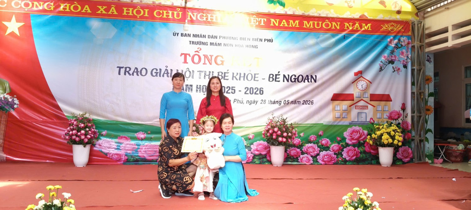 Ảnh 10/17 – Xúc cảm người lái đò trường Mầm non Hoa Hồng khi “ Một chuyến đò sang sông” năm học 2025 – 2026