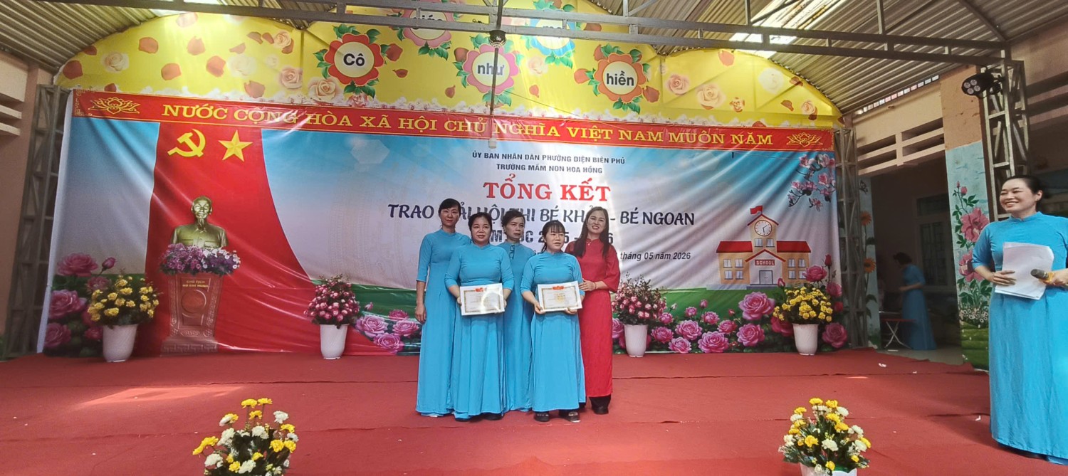 Ảnh 11/17 – Xúc cảm người lái đò trường Mầm non Hoa Hồng khi “ Một chuyến đò sang sông” năm học 2025 – 2026