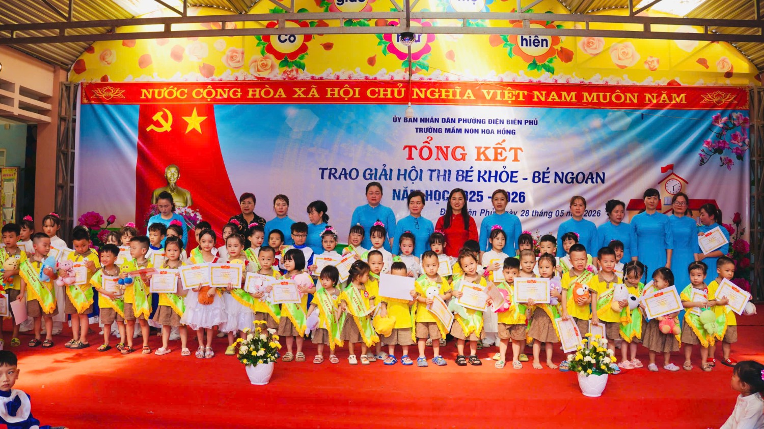 Ảnh 17/17 – Xúc cảm người lái đò trường Mầm non Hoa Hồng khi “ Một chuyến đò sang sông” năm học 2025 – 2026