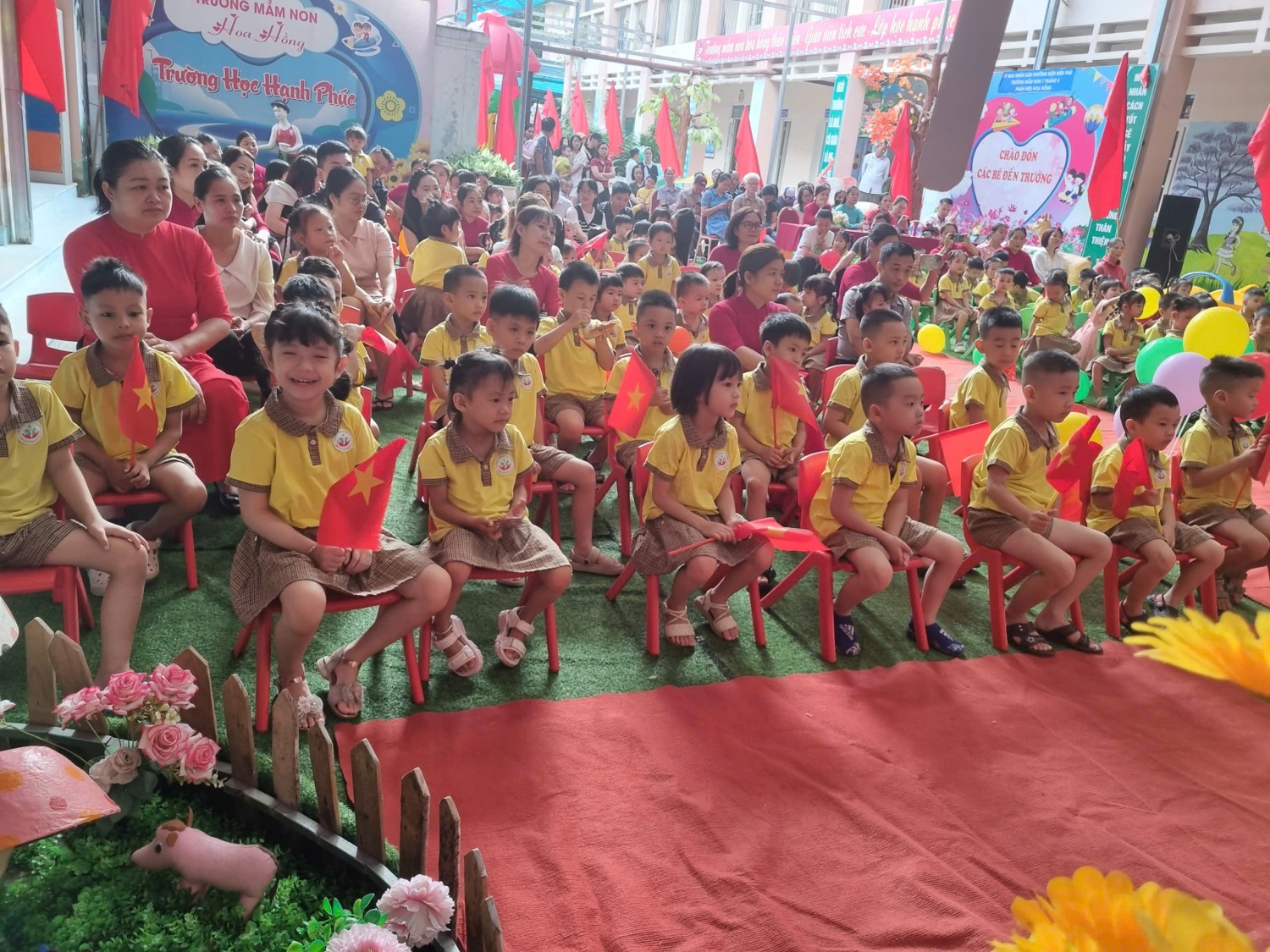 Ảnh 3/15 – Phân hiệu Hoa Hồng, trường MN 7/5 tưng bừng trong Lễ Khai giảng năm học mới!