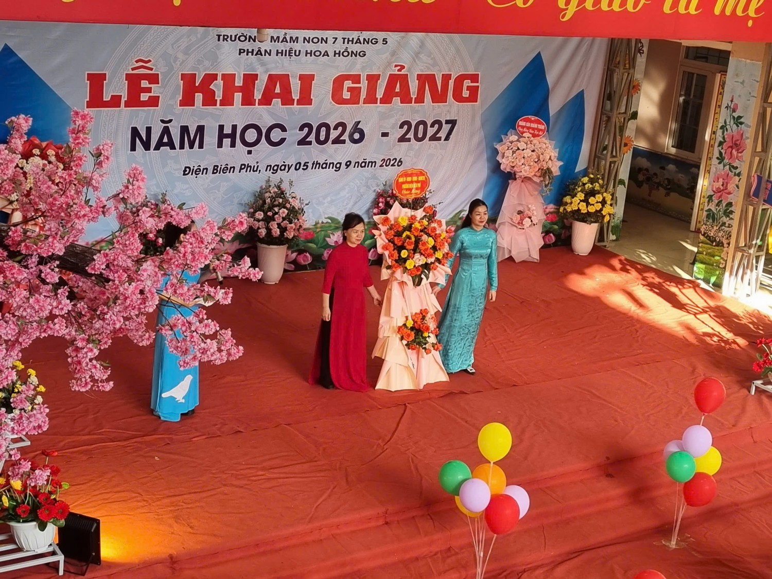 Ảnh 2/15 – Phân hiệu Hoa Hồng, trường MN 7/5 tưng bừng trong Lễ Khai giảng năm học mới!
