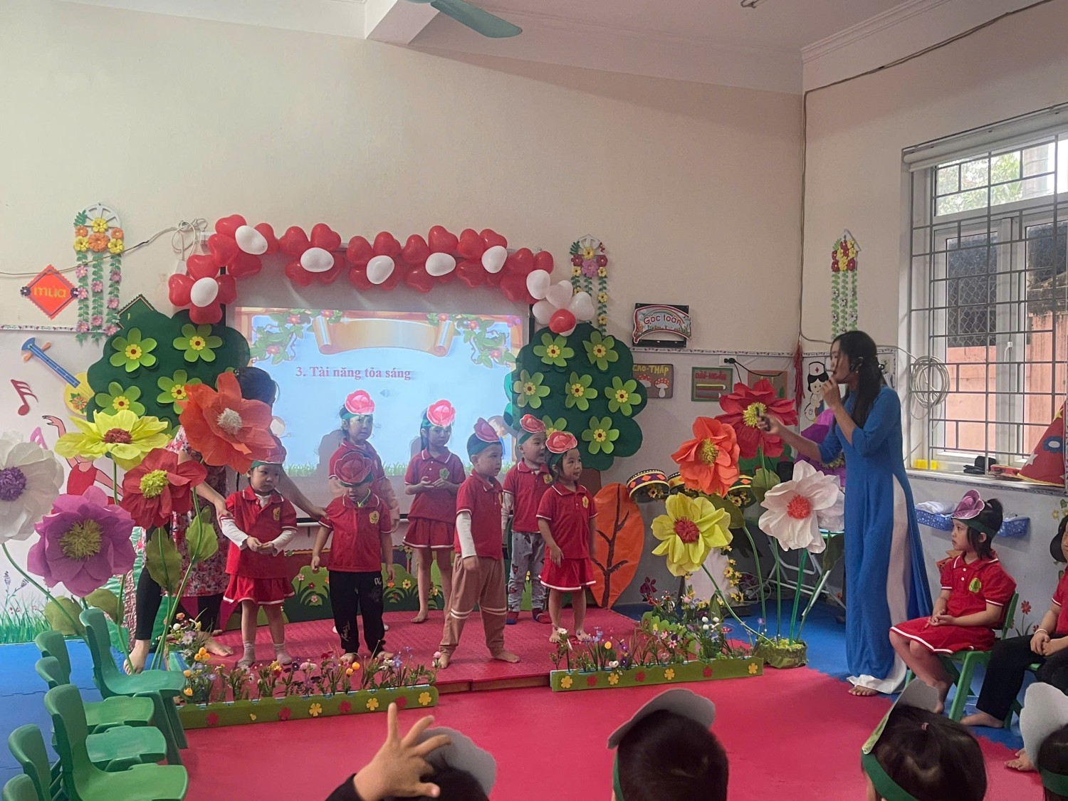 Ảnh 9/22 – NHỮNG BÔNG HOA TỎA SÁNG – TRƯỜNG MẦM NON THANH BÌNH KHẲNG ĐỊNH CHẤT LƯỢNG GIÁO VIÊN TẠI HỘI THI GIÁO VIÊN DẠY GIỎI CẤP PHƯỜNG