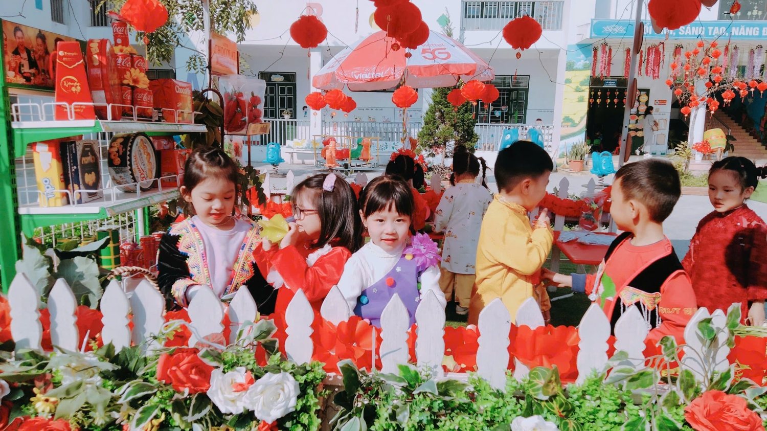 Ảnh 5/11 – CHUỖI CÁC HOẠT ĐỘNG CHÀO XUÂN ẤT TỴ 2025 CỦA TRƯỜNG MẦM NON THANH TRƯỜNG