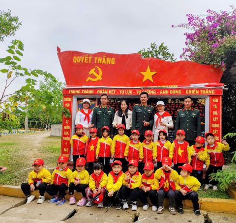 Ảnh 6/17 – HOẠT ĐỘNG ĐỀN ƠN ĐÁP NGHĨA - GIAO LƯU HỌC TẬP