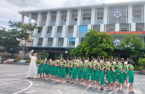 Ảnh 20/20 – 🎒✨CÁC BÉ 5-6 TUỔI TRƯỜNG MẦM NON 20/10 LÀM QUEN VỚI TRƯỜNG TIỂU HỌC THÔNG QUA HOẠT ĐỘNG THỰC TẾ ✨🎒