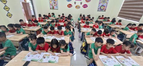 Ảnh 14/20 – 🎒✨CÁC BÉ 5-6 TUỔI TRƯỜNG MẦM NON 20/10 LÀM QUEN VỚI TRƯỜNG TIỂU HỌC THÔNG QUA HOẠT ĐỘNG THỰC TẾ ✨🎒