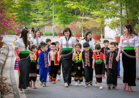 Ảnh 7/24 – TRƯỜNG MẦM NON 20/10 – LAN TỎA BẢN SẮC LỄ HỘI HOA BAN TỈNH ĐIỆN BIÊNNĂM 2026